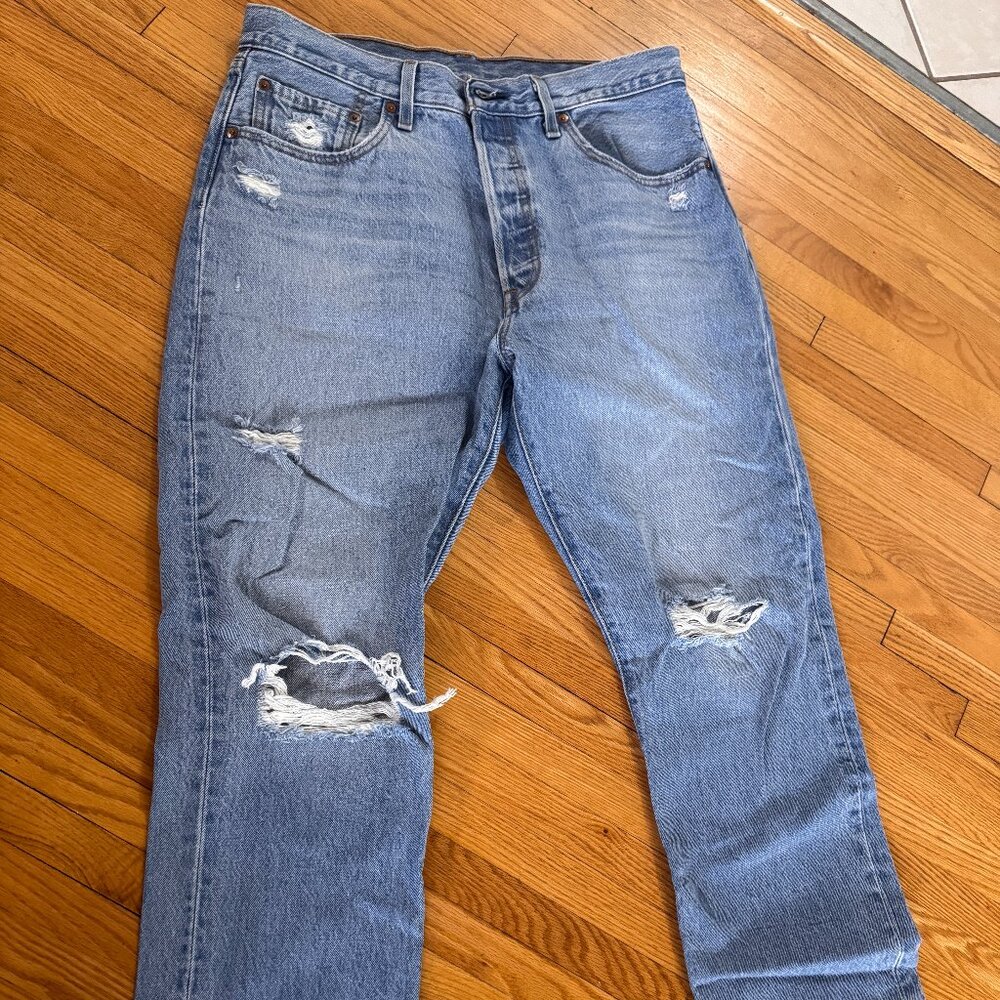 Levi’s 501 Distressed Jeans – Button Fly, W32 L26